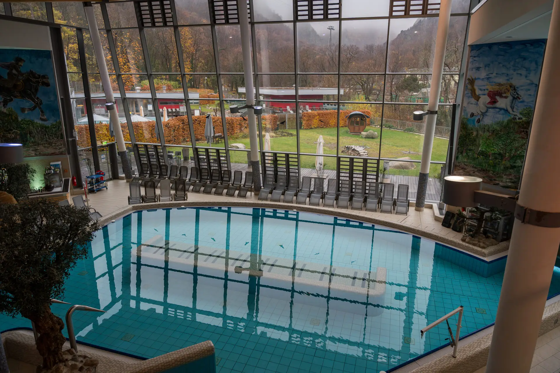 Warmes Wasser in der Thermenlandschaft