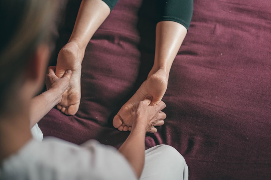 Manuelle Therapie an Gelenk und Muskulatur
